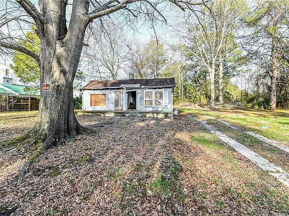 2nd image of 48 Crayton St Lot 13