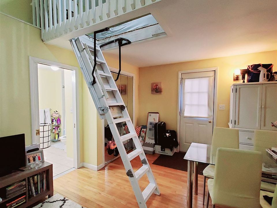 1st image of 50 Dubois St