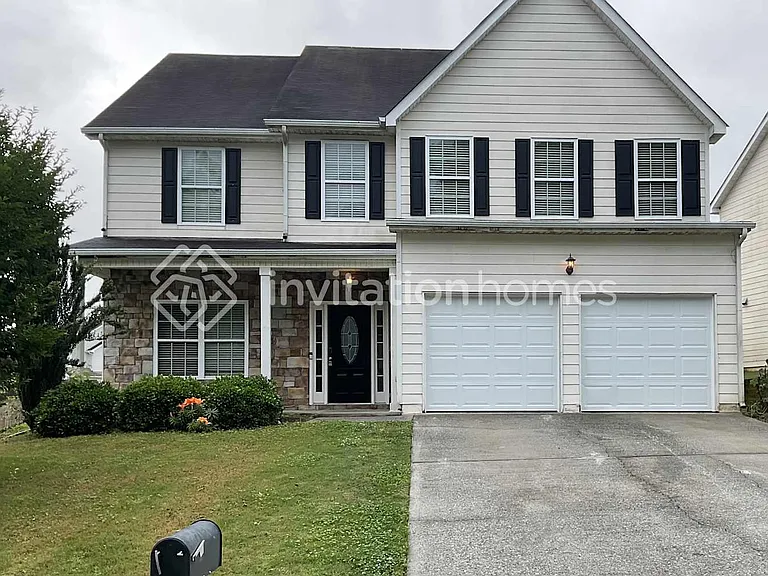 4015 Pointe Vecchio Cir — Photo 1