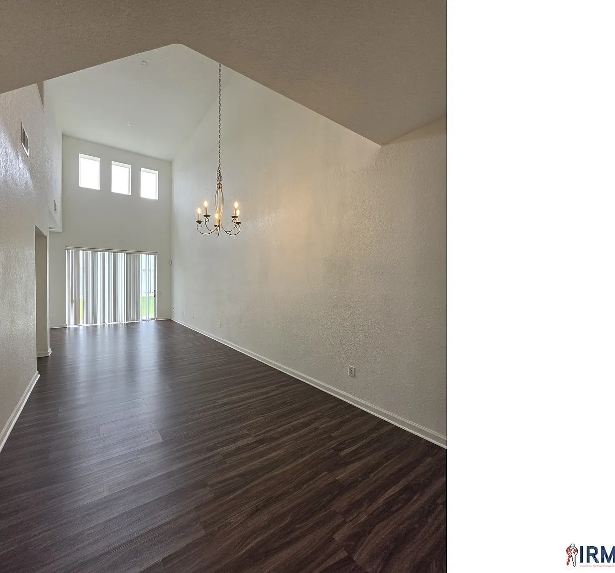 3 bed, 3.5 bath, 2625 sqft, $2,295 — Photo 3