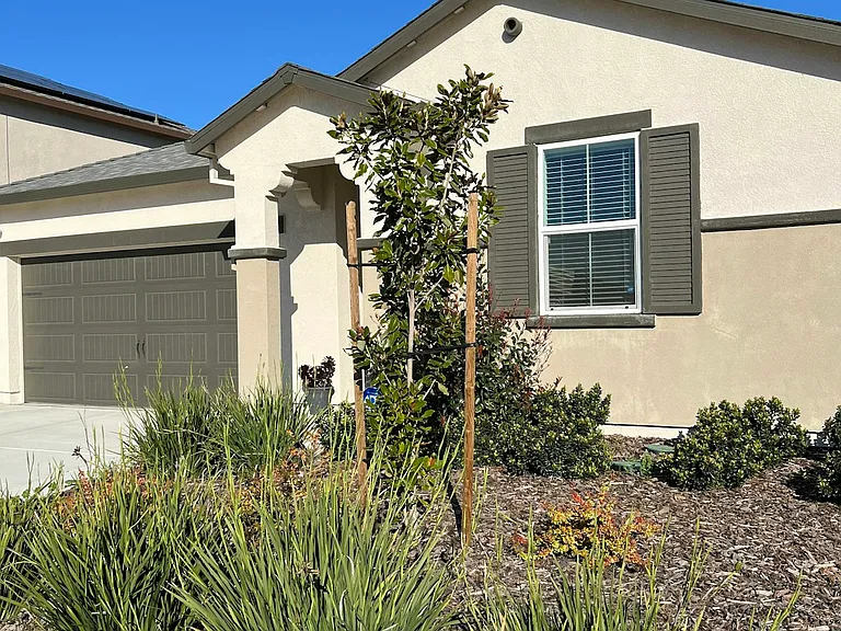 10424 Skynyrd Way — Photo 2