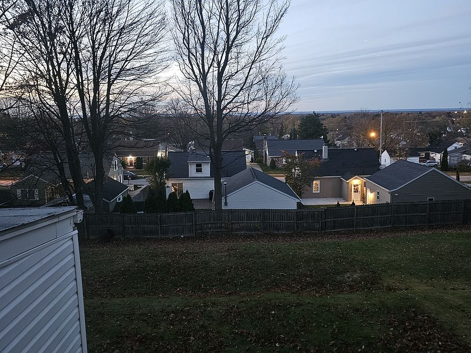 2nd image of 1522 W 45th St #1