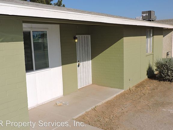 3rd image of 1102 E Bisnaga St