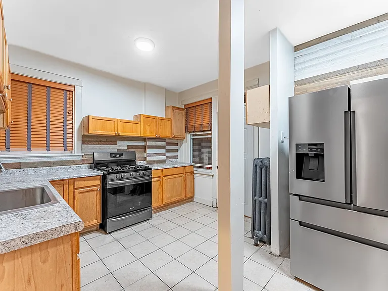 4938 W Monroe St #1 — Photo 3