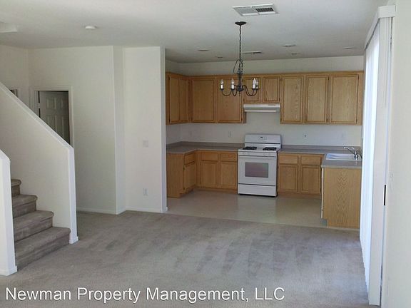 3rd image of 760 Anacapri St