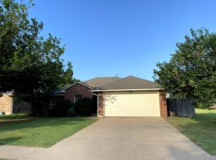 1320 Rasheed Rd, Edmond, OK 73003