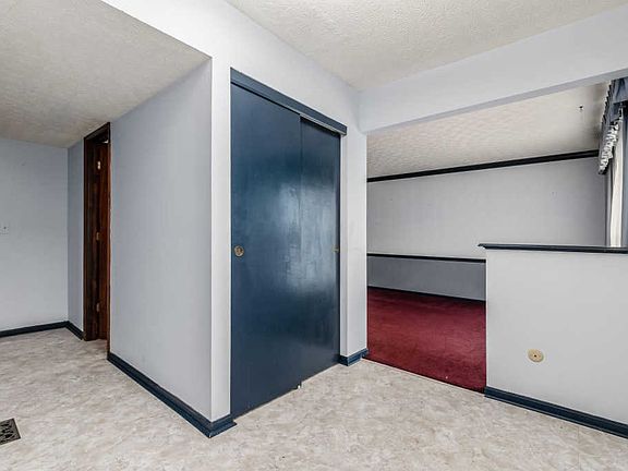 3rd image of 2128 Surrywood Dr
