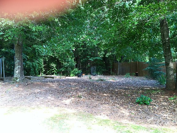 3rd image of 212 Arthur Dr