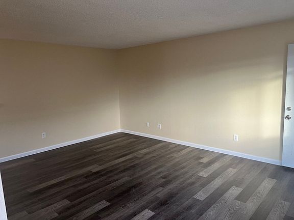 5th image of 680 S 30th St #C