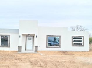 101 La Cienega Dr, Socorro, TX 79927