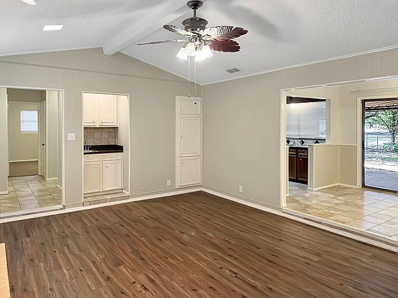 3rd image of 1524 Timber Creek Dr