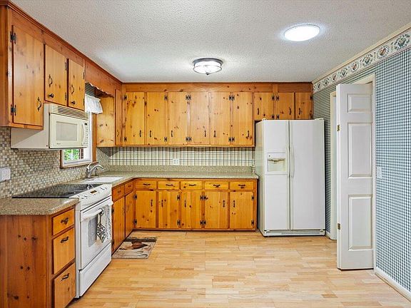 5th image of 1314 Carpenter Fletcher Rd