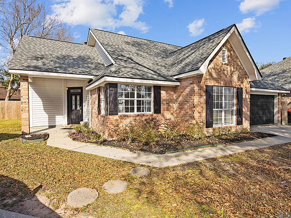 3rd image of 102 El Dorado Ct
