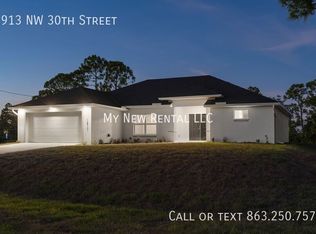 1913 NW 30th St, Cape Coral, FL 33993
