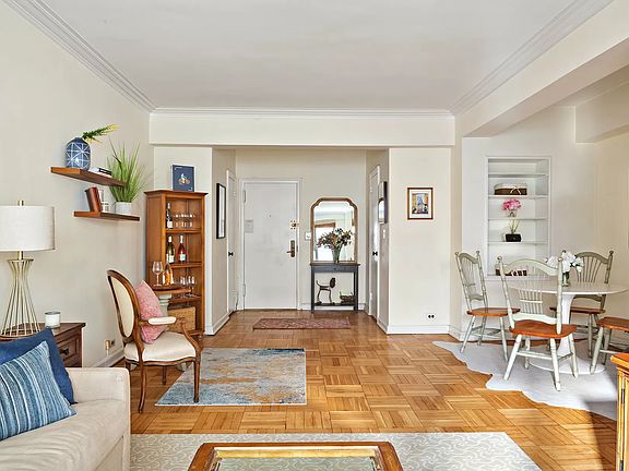 4th image of 220 Madison Ave APT 6L