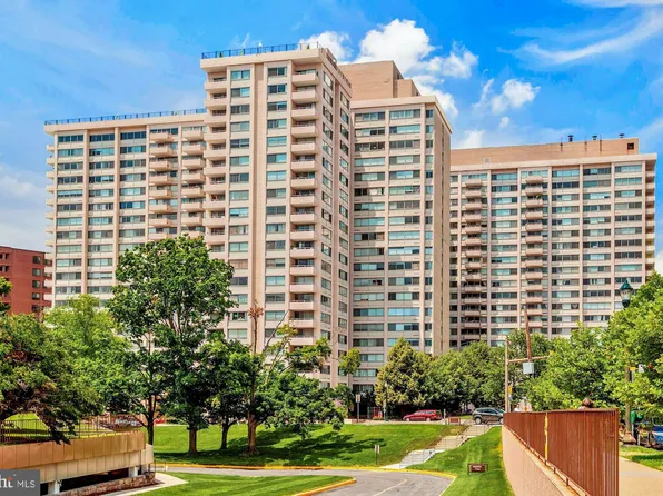 4515 Willard Ave APT 1212S, Chevy Chase, MD 20815