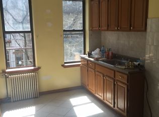 1690 Gates Ave APT 2R, Ridgewood, NY 11385