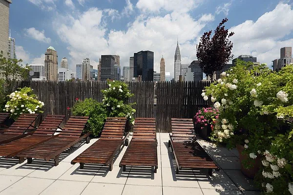 Rented by Manhattan Skyline | media 7