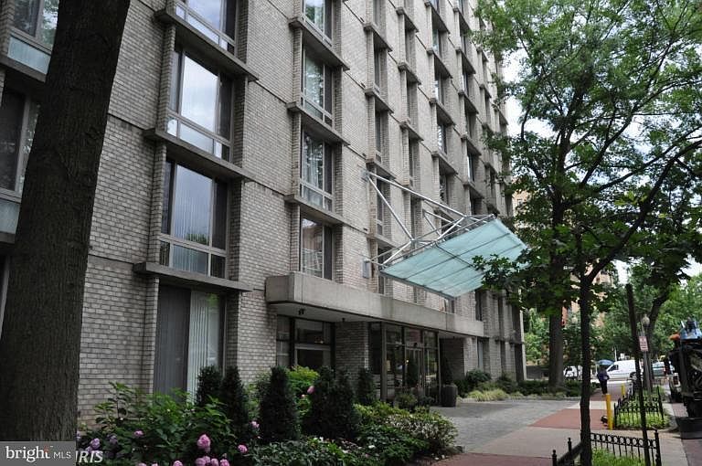 1st image of 950 25th St NW APT 519N
