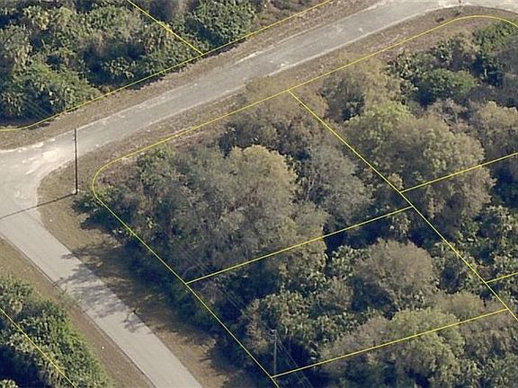 4th image of 653 Woodcrest Dr
