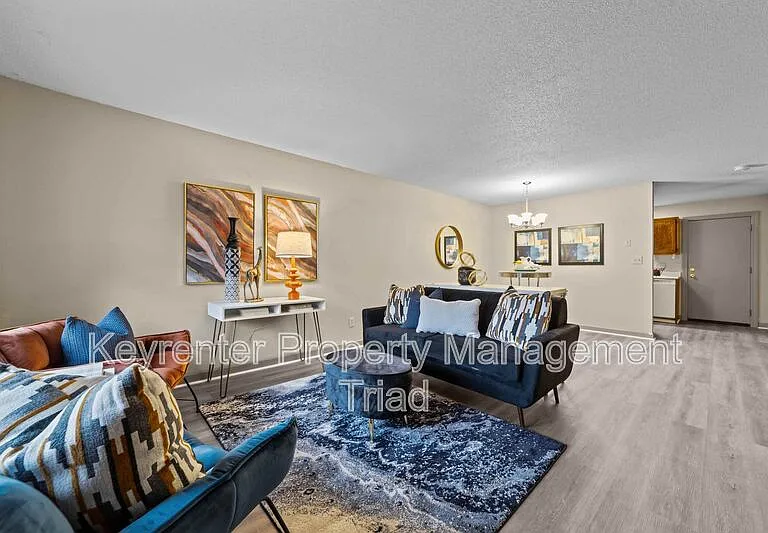 211 McIver St #A — Photo 38