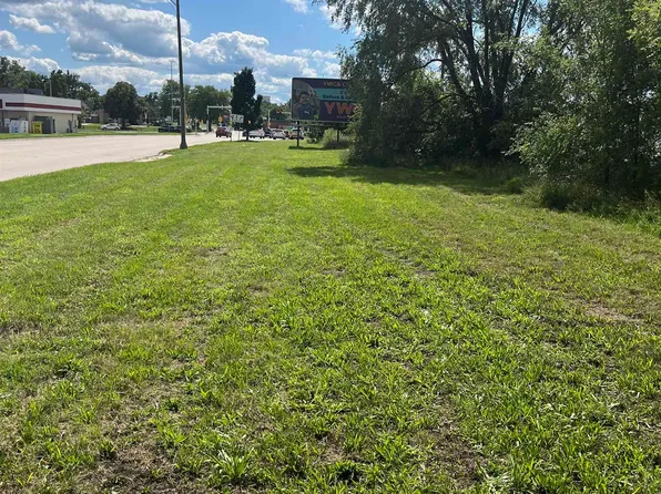 610 W Centerway, Janesville, WI 53545