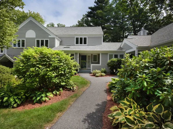 42 Dogwood Drive, Nashua, NH 03062