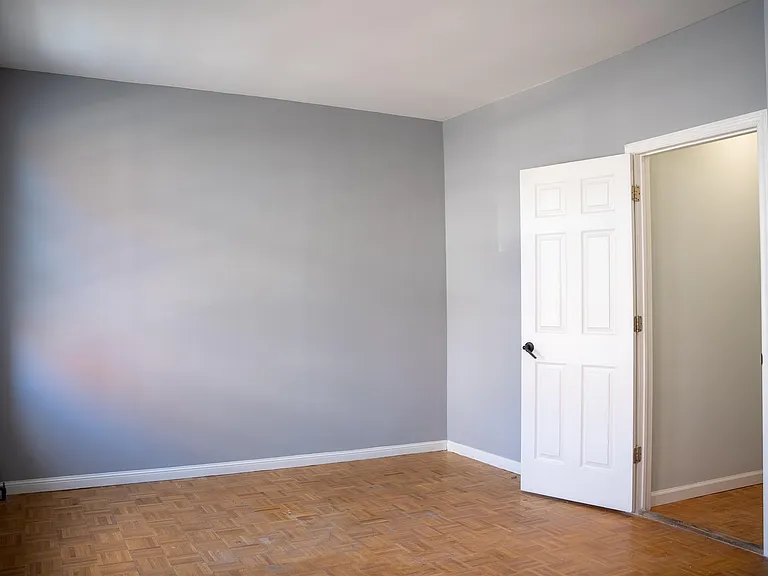 543 W Side Ave #2 — Photo 4