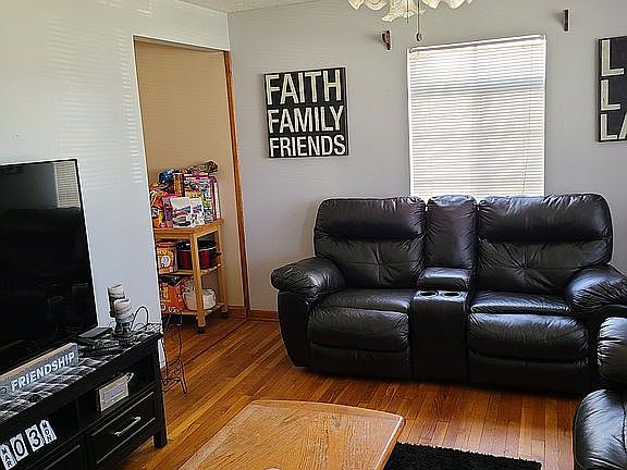 3rd image of 4175 Sexton Dr
