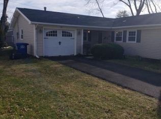 25 Echohill Ln, Willingboro, NJ 08046
