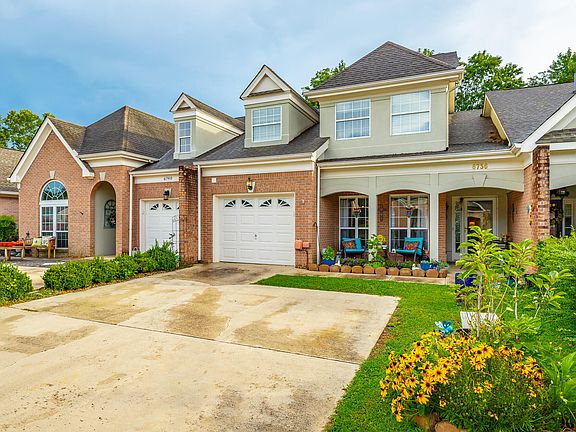 3rd image of 6736 Willow Brook Dr