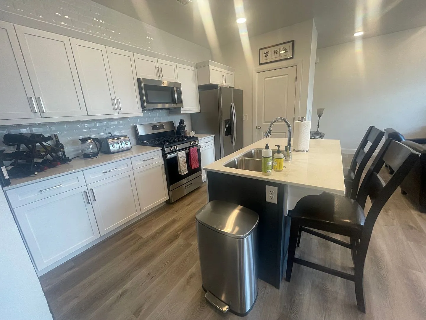 2-Bed 2-Bath Desert Color Condo!! — Photo 2