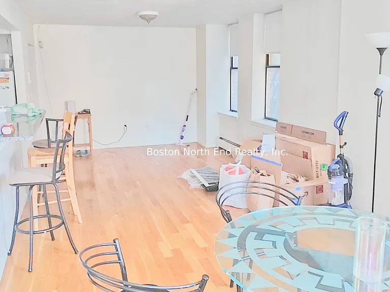190 North St #5 — Photo 3