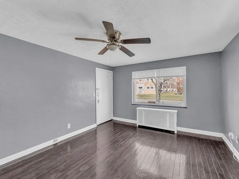 1631 Summit Rd #2 — Photo 5