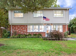 5533 Sheldon Dr, Alexandria, VA 22312