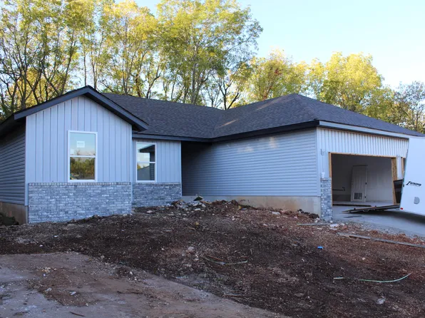 438 Logan #E, Willard, MO 65781