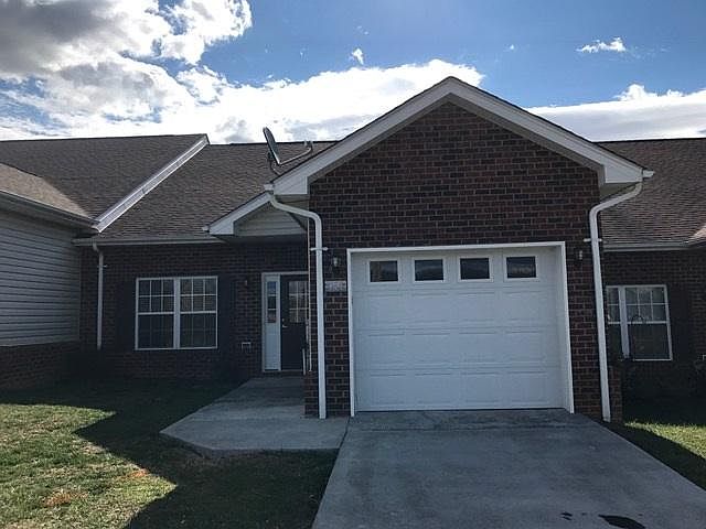 1st image of 341 Thoroughbred Cir #341