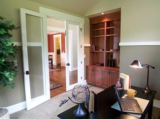 17259 Lowenberg Ter, Lake Oswego, OR 97034