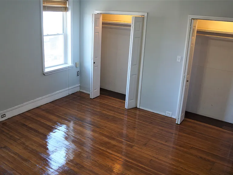 618 E Girard Ave #2 — Photo 6