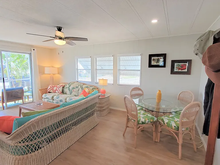 712 Carefree — Photo 12