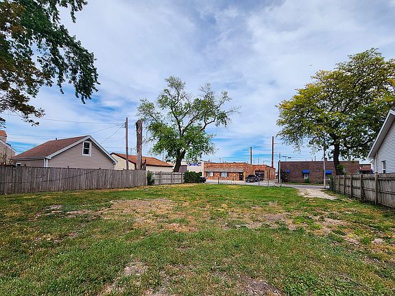 5th image of 1406 N 31st Ave