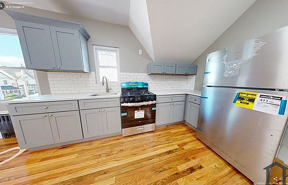 5th image of 47 Dongan St #2