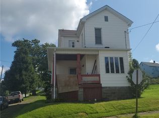 301 S Ligonier St, Derry, PA 15627