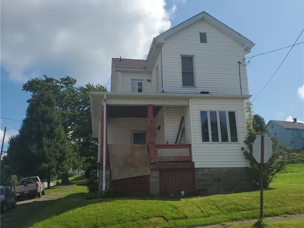 301 S Ligonier St, Derry, PA 15627