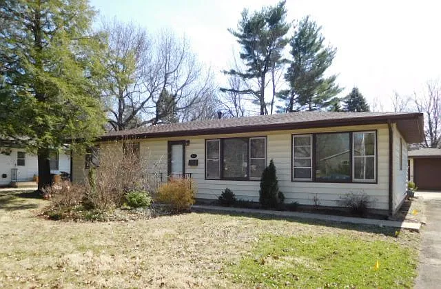 307 E Florida Ave photo 1