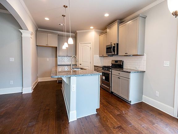 5th image of 6468 Crosscreek Ln