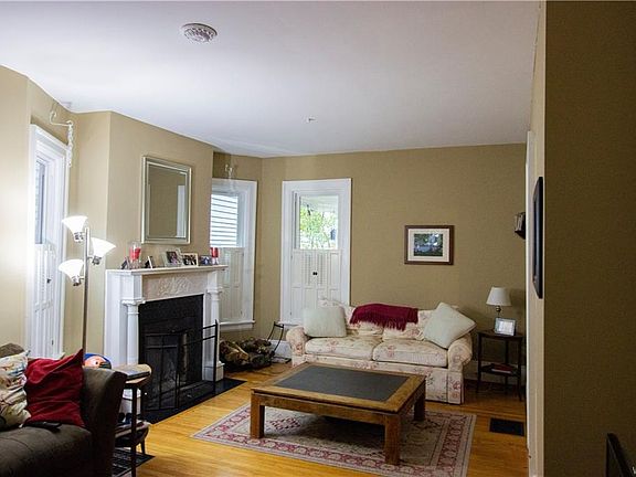 5th image of 331 Norwood Ave