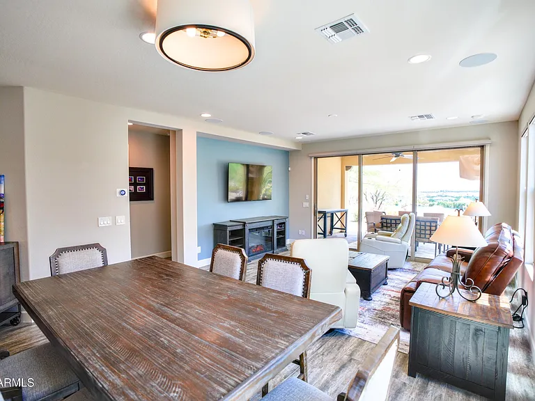 3261 Huckleberry Way — Photo 8