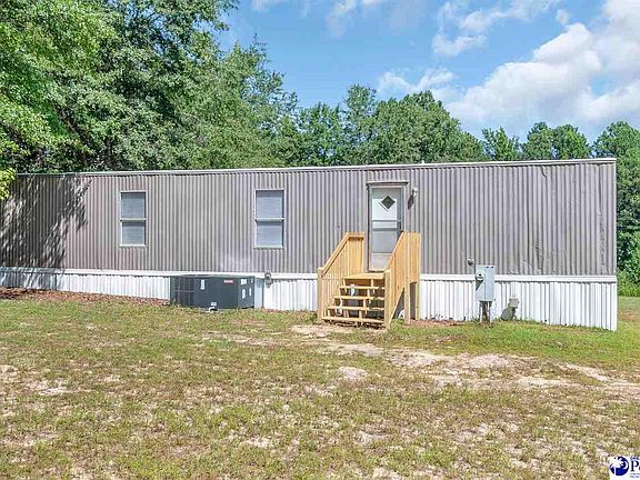 3rd image of 374 Vaughn Ln