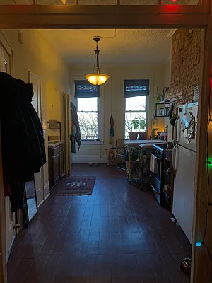 Rented by DGW N Y Realty Group LLC | media 15